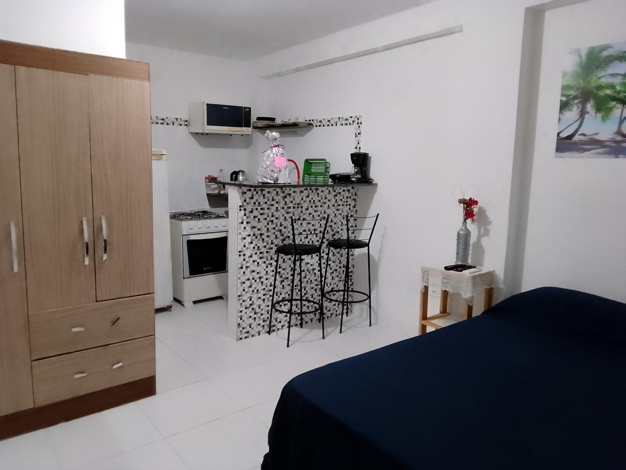 Linhare's Suítes e Kitnets Búzios Habitación foto