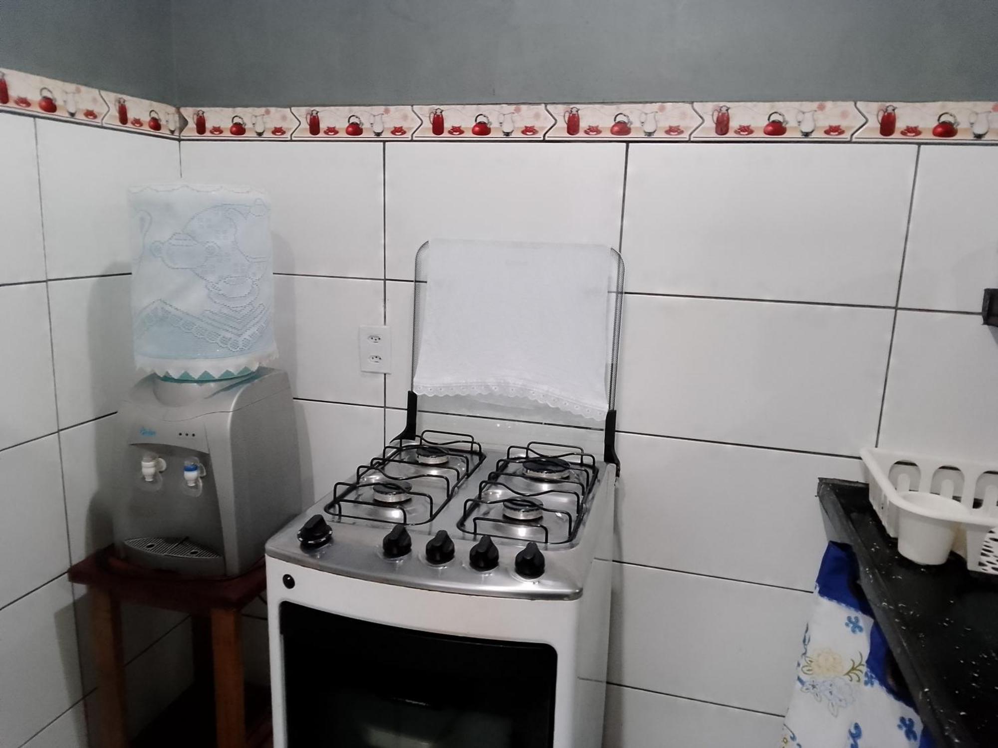 Linhare's Suítes e Kitnets Búzios Habitación foto